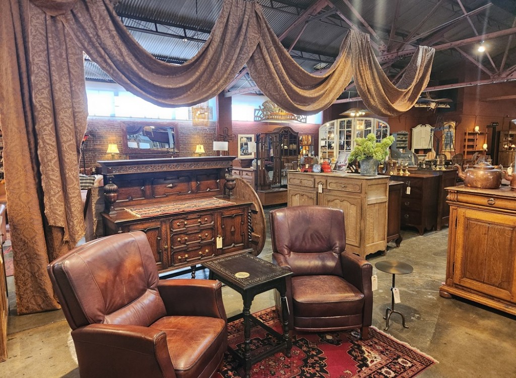 vintage leather club chairs